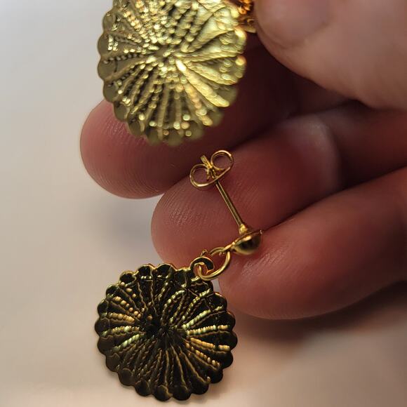 Vintage Earrings 80s Gold Tone Textured Disc Studs Bold Statement Jewelry - Picture 5 of 10